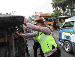 Truk Diduga Rem Blong Picu Tabrakan Beruntun di Sibolangit, 4 Tewas dan 8 Luka