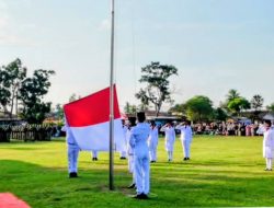 Rutan Pangkalan Brandan Hadiri Upacara Penurunan Bendera HUT Ke-81 RI di Kecamatan Babalan