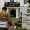 Diduga Lakukan Pungutan di Luar Ketentuan, Lurah Aur Dinonaktifkan