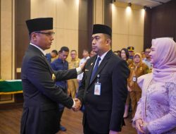 Lantik Erfin Jadi Penjabat Sekda, Rico Waas Minta OPD Bergerak Cepat Tanpa Langgar Aturan