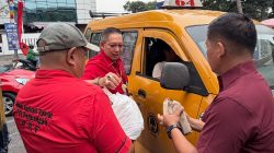 Bertepatan Maulid Nabi, Wong Chun Sen Bagikan Makan Siang Gratis Bagi Pengendara Bermotor