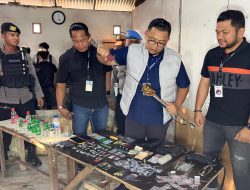 IRT Diduga Bandar Sabu Digerebek, 40 Paket Narkoba dan Samurai Disita Polisi di Jalan PWI Percut Sei Tuan