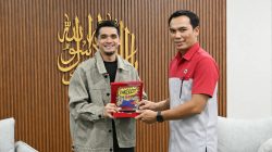 Dari Masjid Al-Isra’ JNE Medan, Ricky Harun Bagikan Inspirasi tentang Makna Berbagi dan Kebaikan
