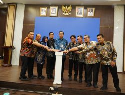 Luncurkan Lima Aplikasi Pelayanan Publik, Wali Kota Medan Dorong Integrasi Data Berbasis AI via WhatsApp