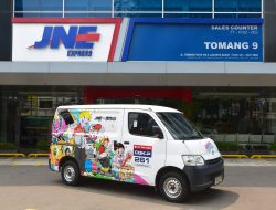 Sambut HUT ke-36, JNE Bawa Semangat “Melesat Hebat” Lewat Karya Muklay