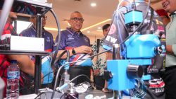 Teknologi Makin Canggih, Wamenaker Dorong Teknisi Ponsel Naik Kelas