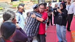 Anak Buruh Tani Menembus Kampus, Kisah Haru Orangtua Penerima Beasiswa Sofyan Tan