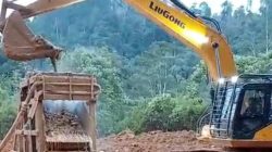 Sorotan Dugaan PETI di Sungai Batang Gadis, Warga Pertanyakan Pergerakan Alat Berat