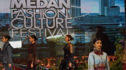 Rico Waas Bidik Pasar Global, Ulos Medan Didorong Jadi Produk Fesyen Bernilai Ekonomi