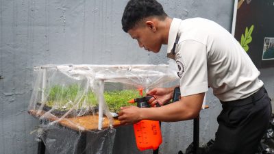 Rutan Labuhan Deli Optimalkan Perawatan Sayuran Hidroponik untuk Menjaga Kualitas dan Kesegaran Hasil Panen